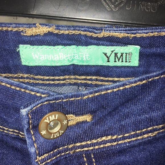 Above the Knee Jean Shorts - Picture 5 of 8